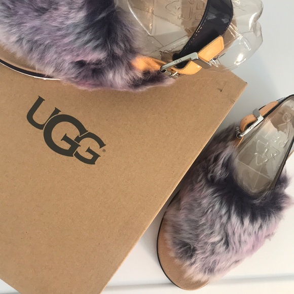 UGG Shoes - 𝗡𝗜𝗕 𝗨𝗚𝗚 • Holly Sandals